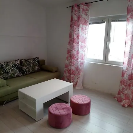 Anka Pag Apartment