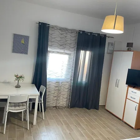 Anka Pag Apartment *