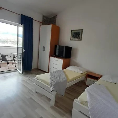 Anka Pag Apartment Pag Town